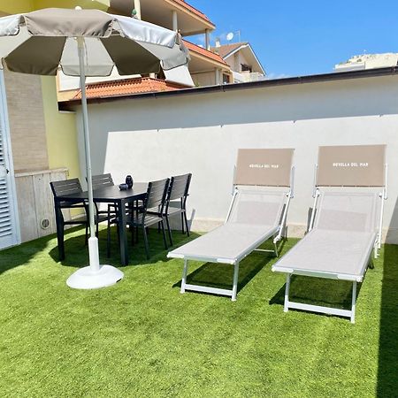 NOVELLA DEL MAR prima fila dal mare Grottammare Exterior foto